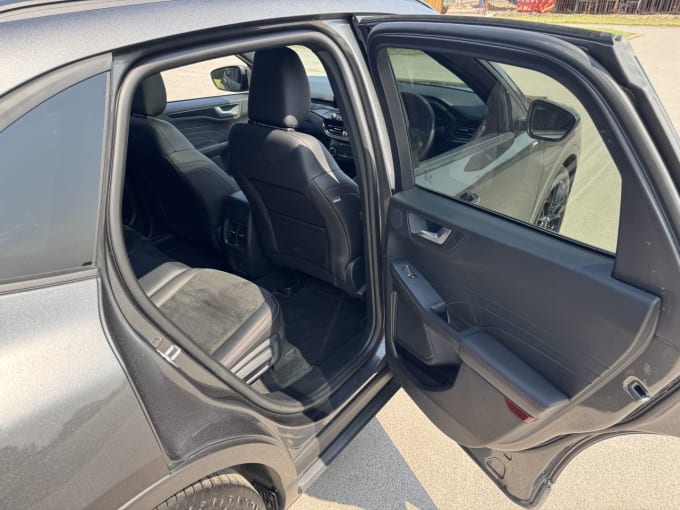 2025 Ford Kuga