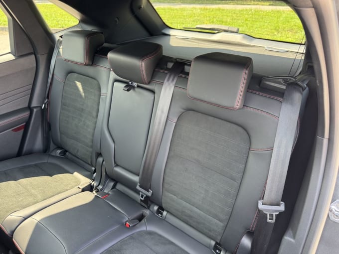 2025 Ford Kuga