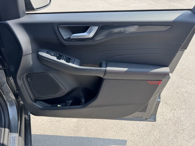 2025 Ford Kuga