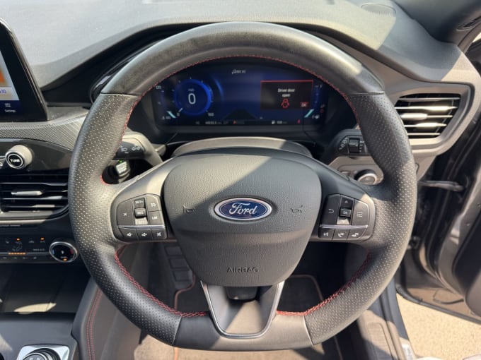 2025 Ford Kuga