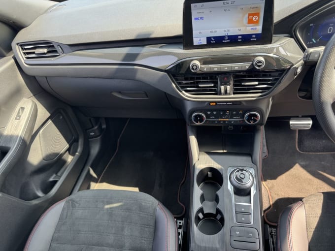 2025 Ford Kuga