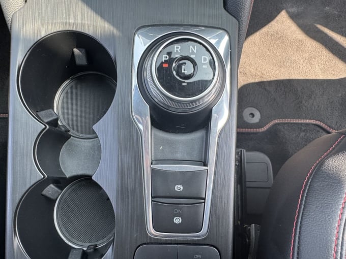 2025 Ford Kuga