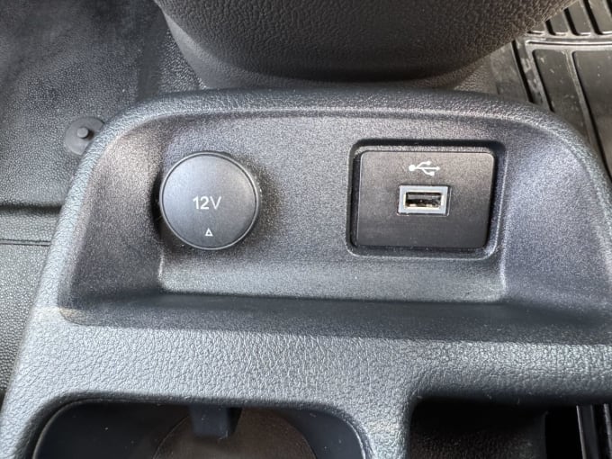 2025 Ford Transit Connect