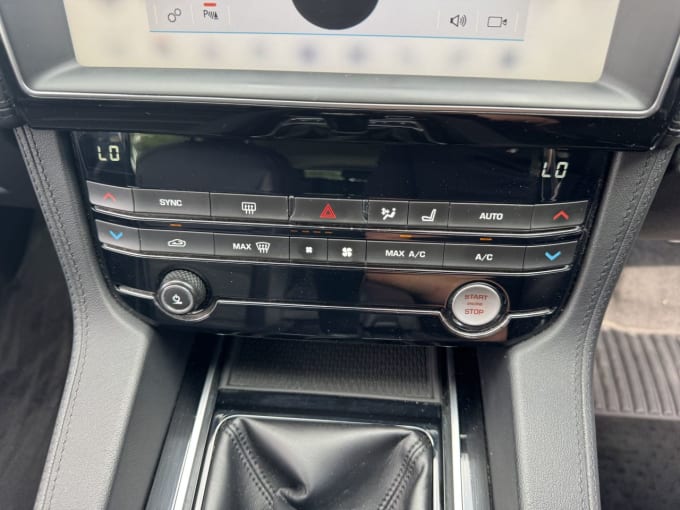 2025 Jaguar F-pace