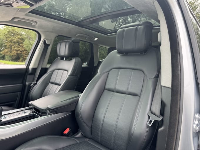2025 Land Rover Range Rover Sport