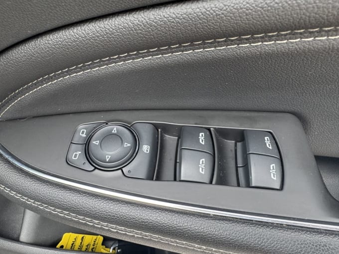 2018 Vauxhall Insignia