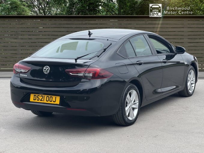 2025 Vauxhall Insignia