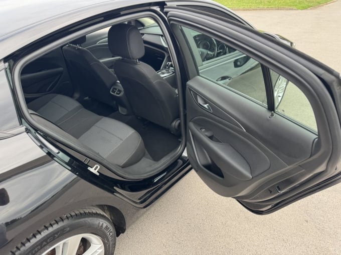 2025 Vauxhall Insignia