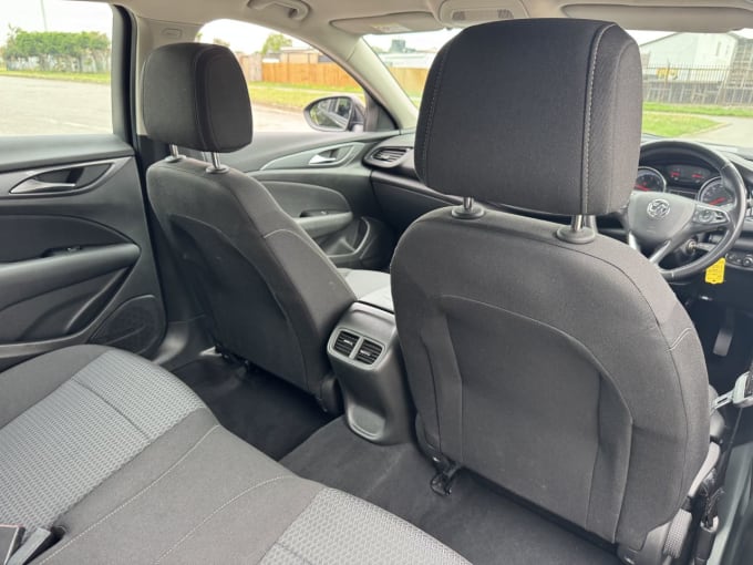 2025 Vauxhall Insignia