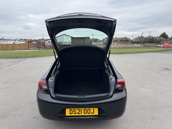 2025 Vauxhall Insignia