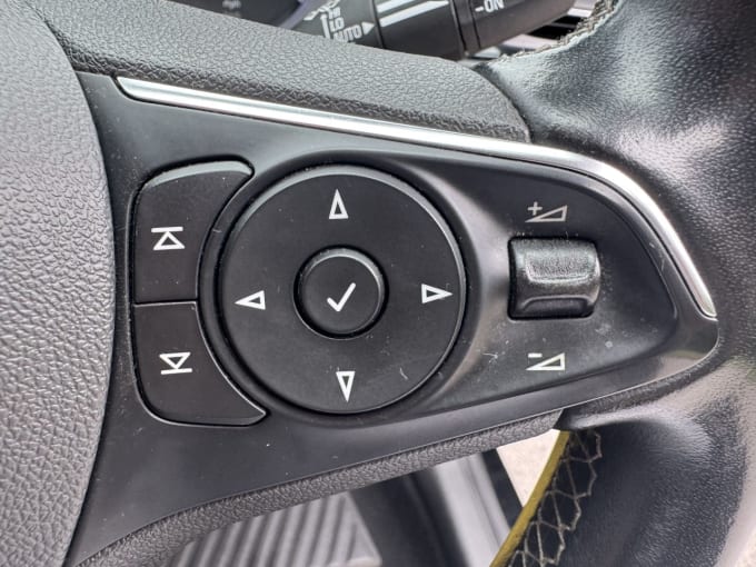 2025 Vauxhall Insignia