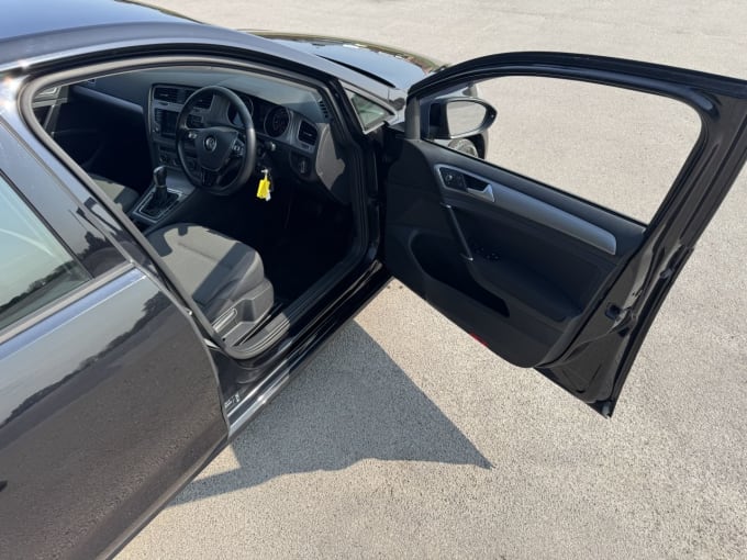 2025 Volkswagen Golf