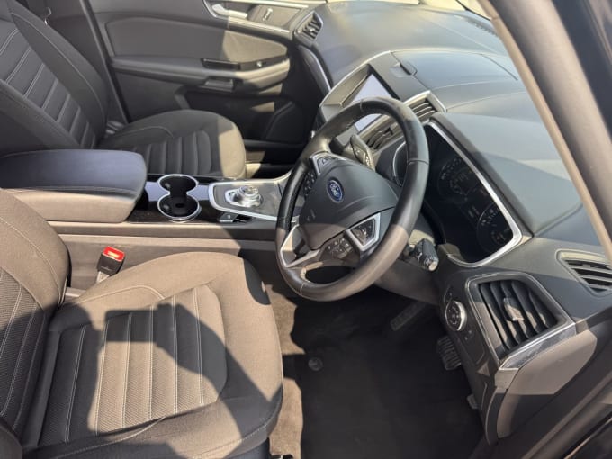2025 Ford Galaxy