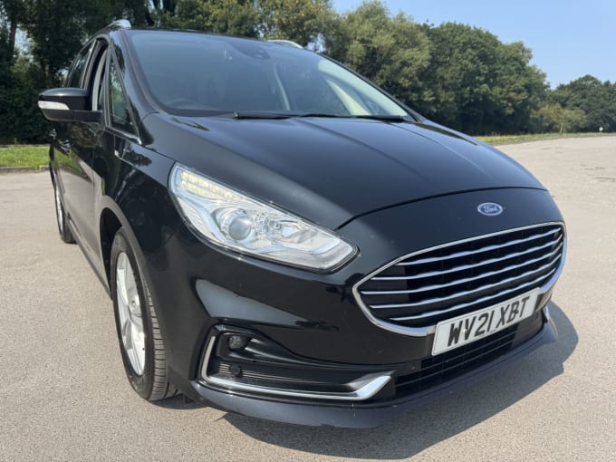 2025 Ford Galaxy