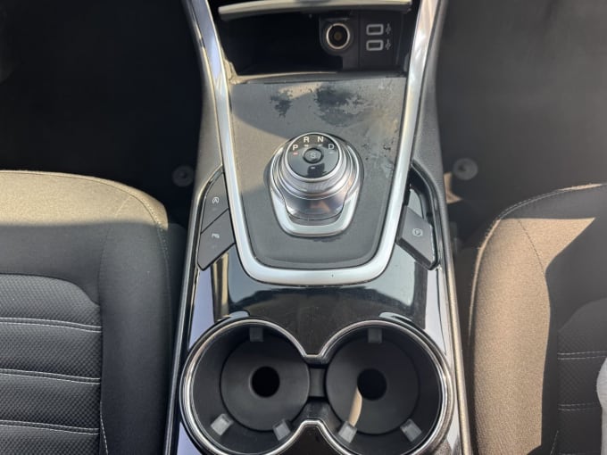 2025 Ford Galaxy