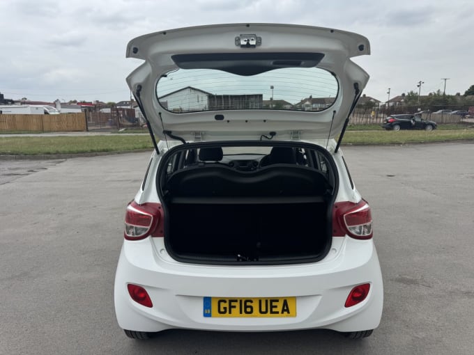 2025 Hyundai I10