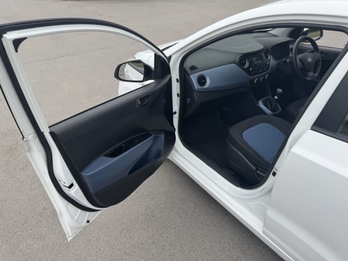 2025 Hyundai I10