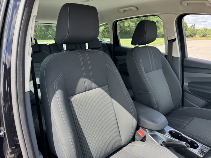 2025 Ford C-max