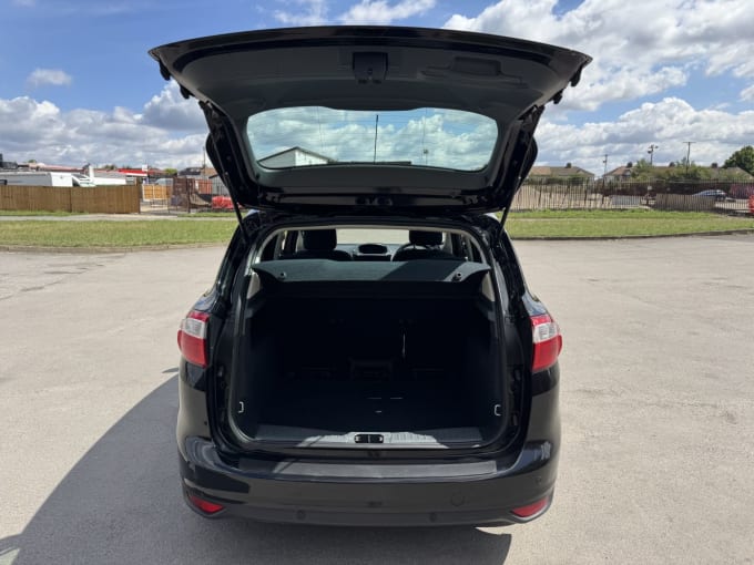 2025 Ford C-max