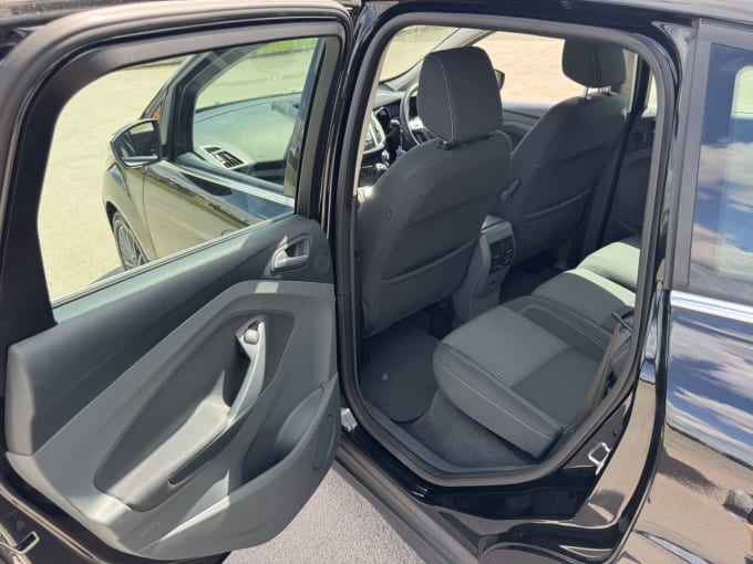 2025 Ford C-max