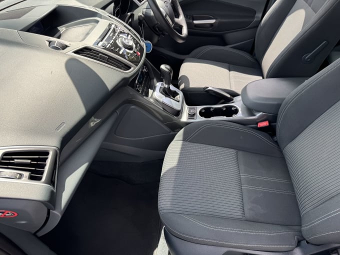 2025 Ford C-max