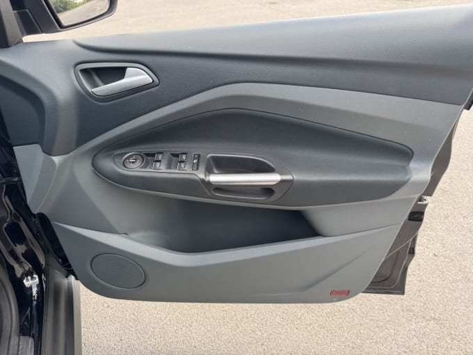 2025 Ford C-max