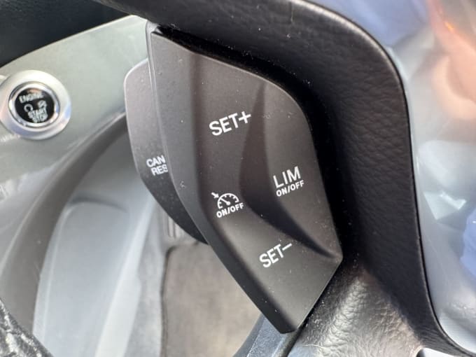 2025 Ford C-max