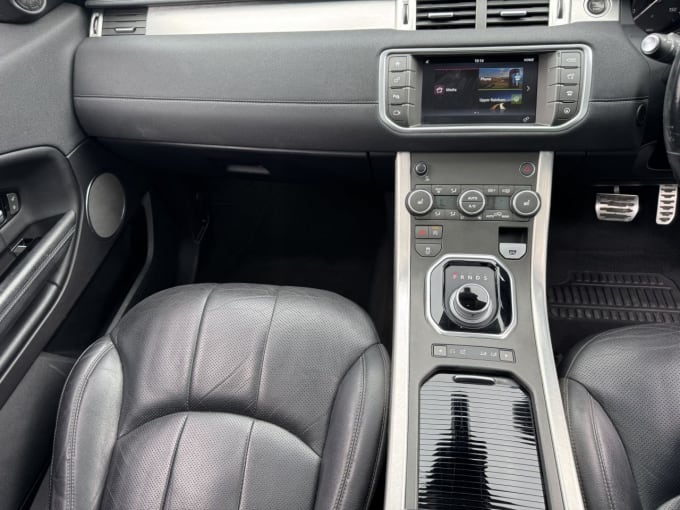2025 Land Rover Range Rover Evoque