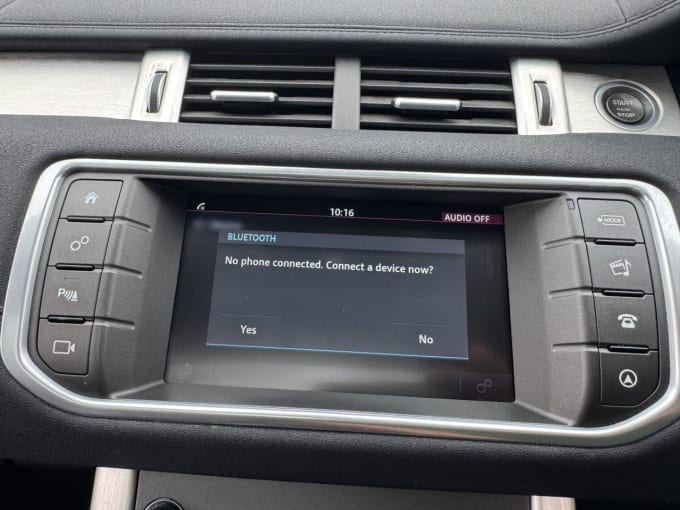2025 Land Rover Range Rover Evoque
