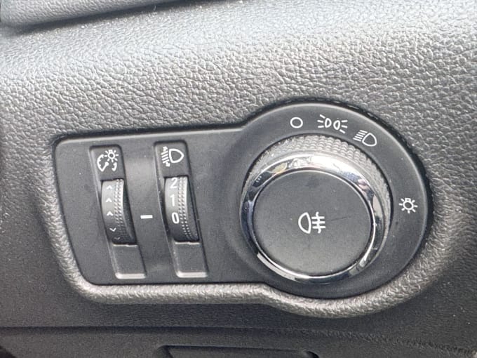 2025 Vauxhall Astra