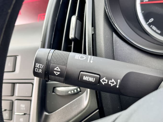 2025 Vauxhall Astra