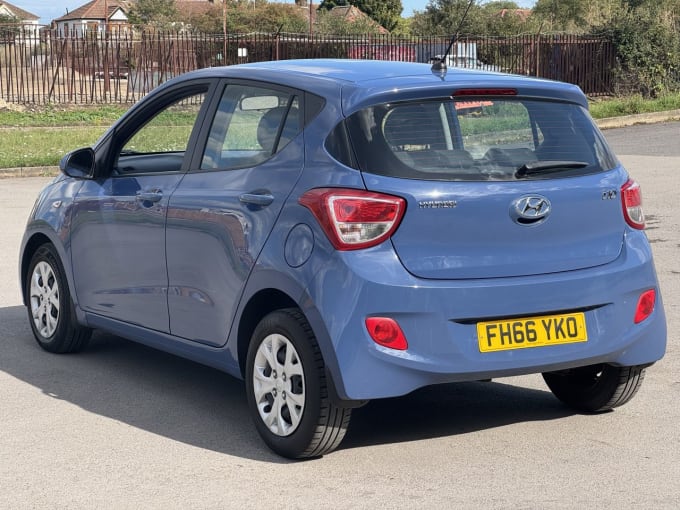 2025 Hyundai I10