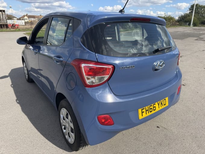 2025 Hyundai I10