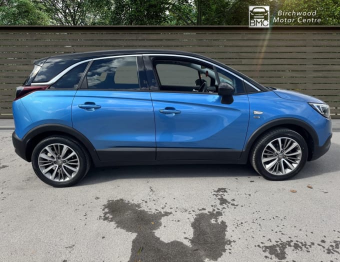 2025 Vauxhall Crossland X