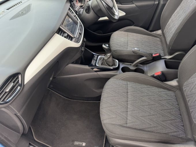 2025 Vauxhall Crossland X