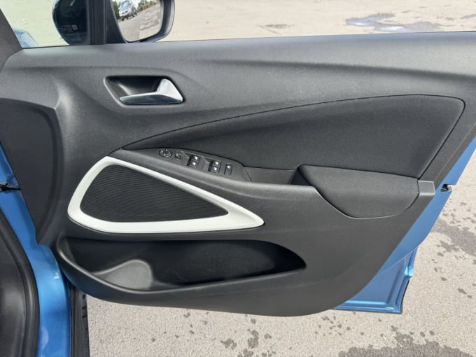 2025 Vauxhall Crossland X