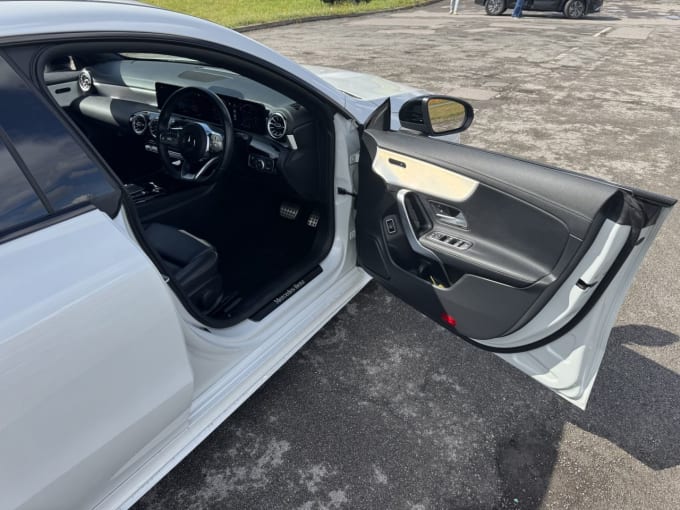 2023 Mercedes-benz Cla