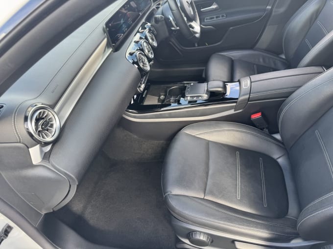2023 Mercedes-benz Cla