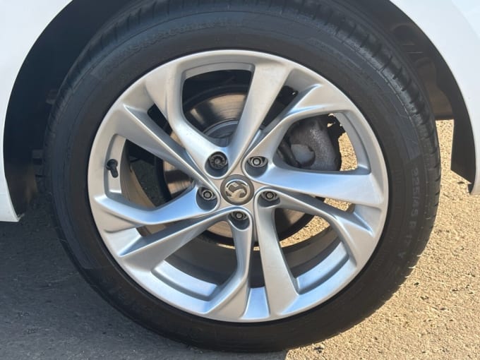 2025 Vauxhall Astra