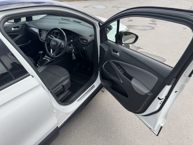 2025 Vauxhall Crossland X