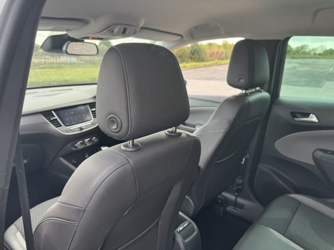 2025 Vauxhall Crossland X