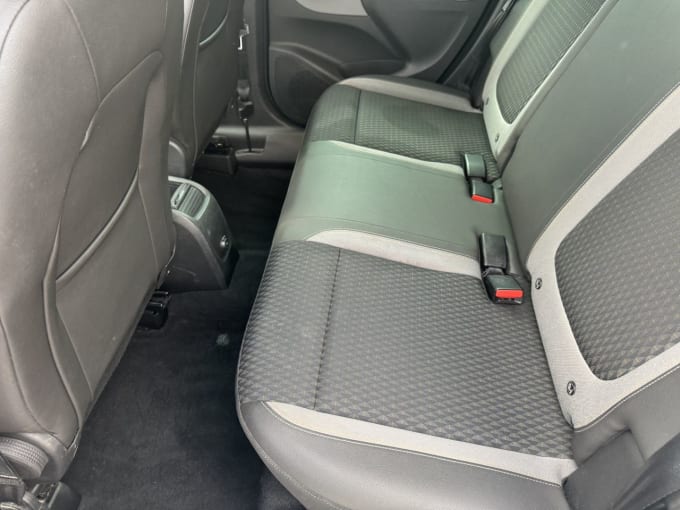 2025 Vauxhall Crossland X
