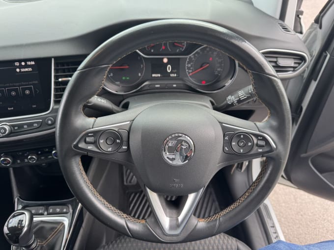 2025 Vauxhall Crossland X