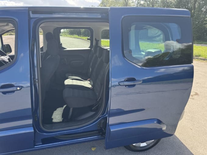 2025 Vauxhall Combo Life