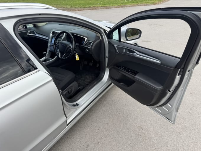2025 Ford Mondeo