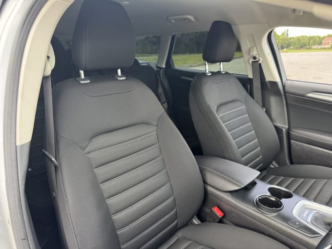 2025 Ford Mondeo