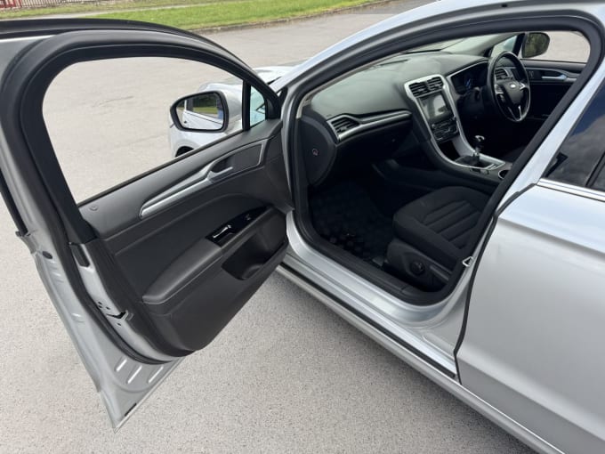 2025 Ford Mondeo