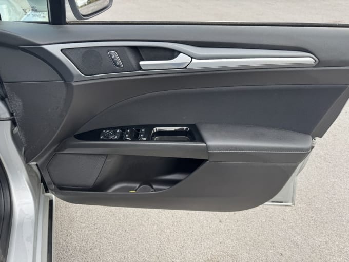 2025 Ford Mondeo