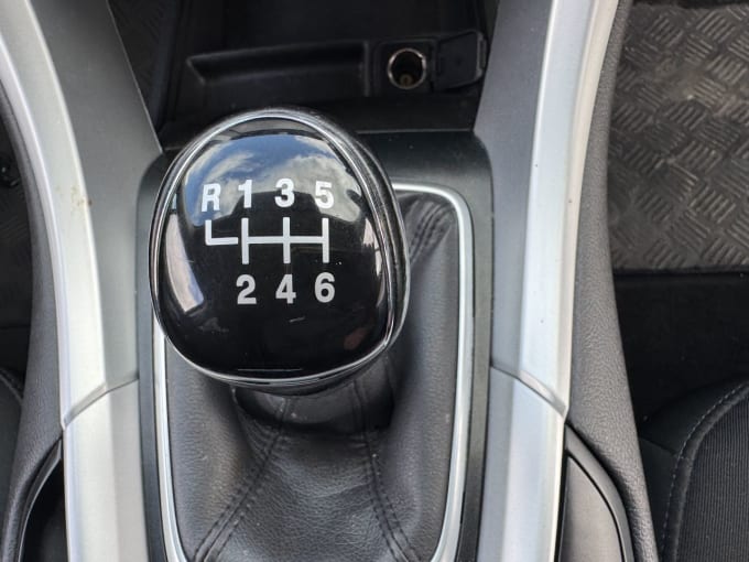 2025 Ford Mondeo