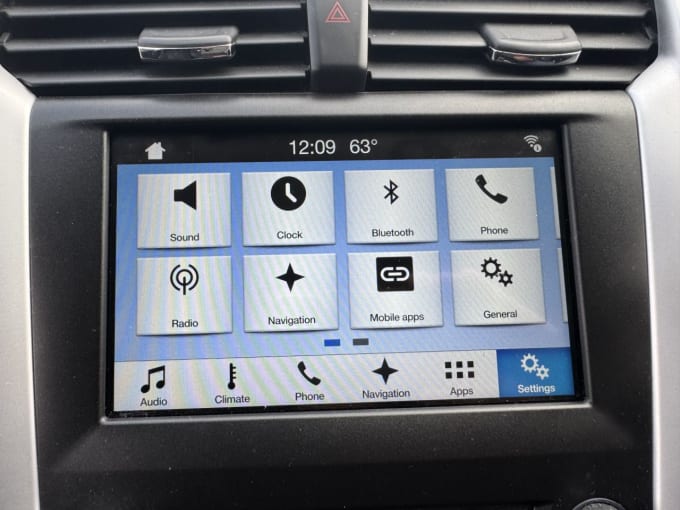 2025 Ford Mondeo